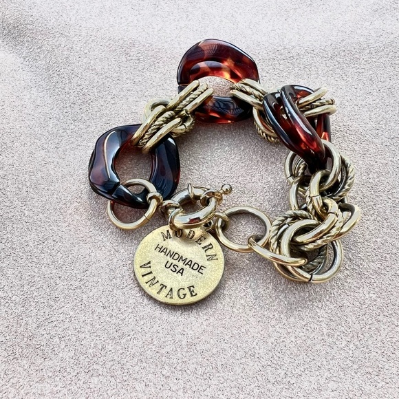 John Wind Jewelry - JOHN WIND Gold and Tortoise Link Bracelet JW Modern Vintage